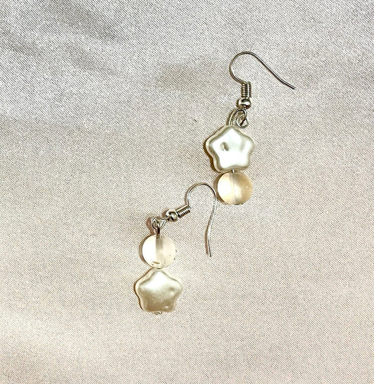 Claire White Star Gold-Speckled Transparent Ball Earrings