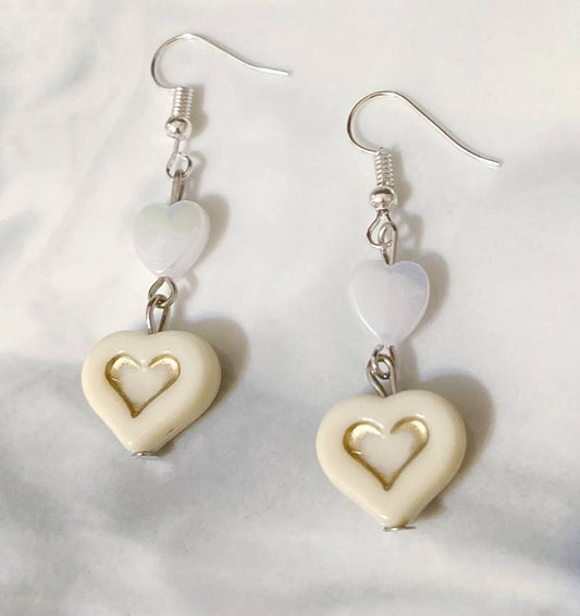 Mel white and Gold Line Detail Heart Earrings